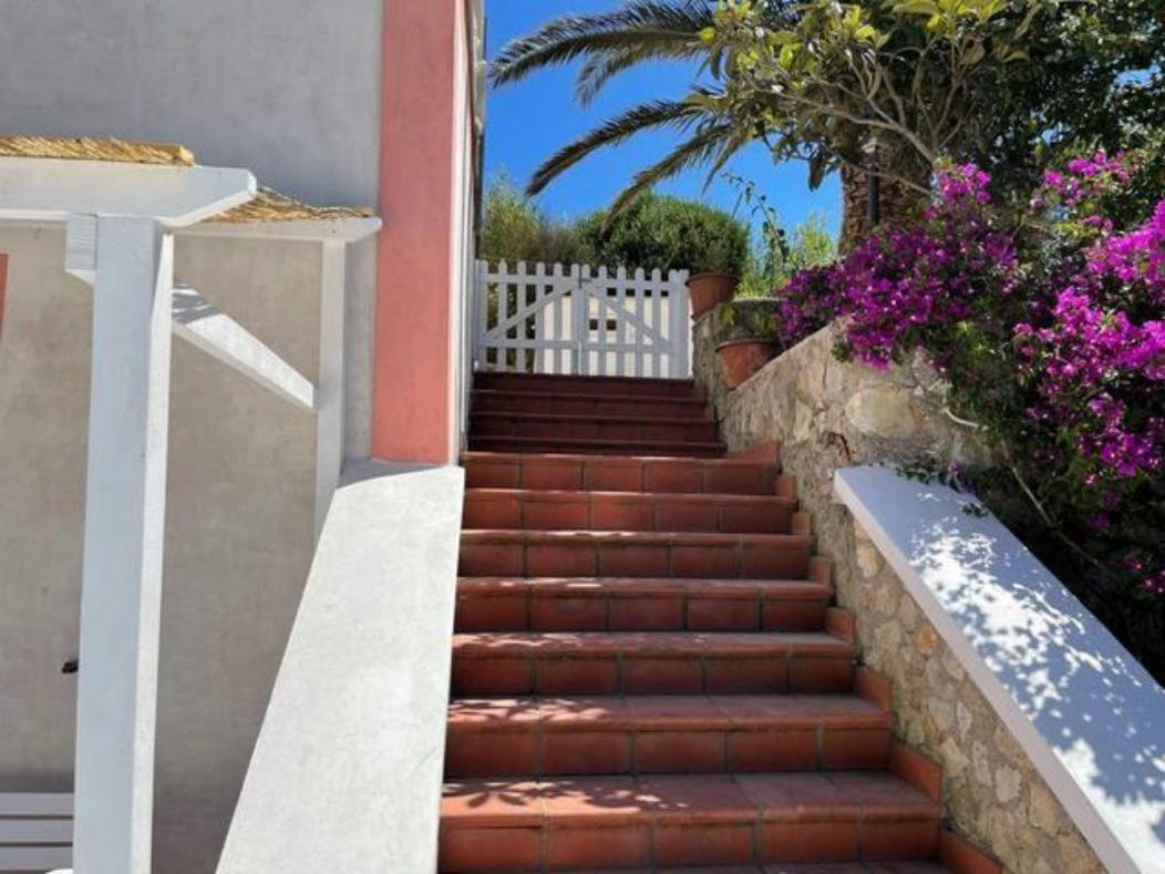 Casa Belvedere Del Core Ponza Exterior foto